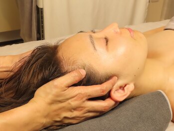 CDF 赤坂/ドライヘッドスパ/デコルテ