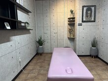 ピュア ホワイト(Pure White)の雰囲気（施術室）