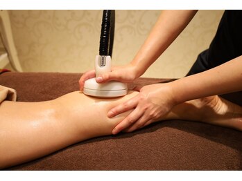 ルネティルタ ゆめタウン廿日市店 (RUNE Tirtha)/【太もも】