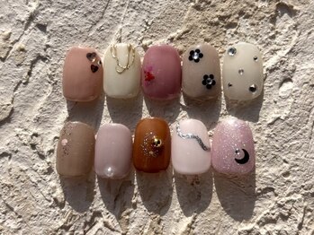 ハニービー(Honey Bee)の写真/実力派ネイリストの抜群の仕上がり◎形にこだわり,どこから見てもキレイな指先に♪シンプルnailならお任せ!