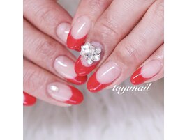 赤フレンチネイル・ビジュー