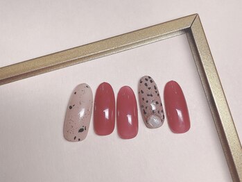 ベアトリーチェ 新宿西口(Beatrice)/秋色ダルメシアンネイル