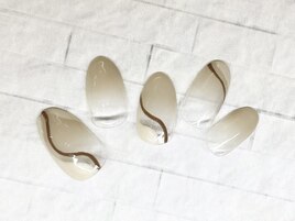 ニュアンスネイル　うねうね