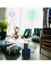 サロンドヨガ キラナ(Salon de yoga Kiranah)/