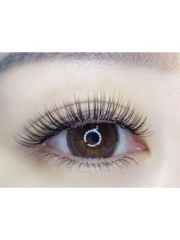 ボリュームのある目元にしたい