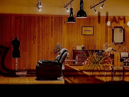 セミリバー(SEMILIBER)の写真