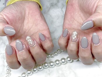 マヒナ(MAHINA)/1ポイントネイル(オフ別)¥5000