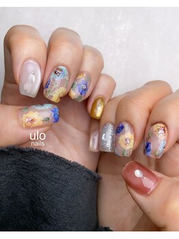 ウロネイルズ(ulo nails)/ふんわりお花ネイル