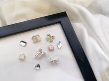 エルビー(e’lbi)の雰囲気（ネイルパーツが豊富で、こだわりを全部詰め込めます！）