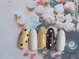 春ドットネイル