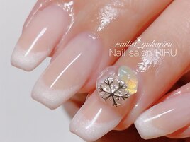 雪の結晶ネイル