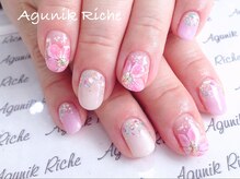 アグニークリッシェ(Agunik Riche)/【花柄ネイル】
