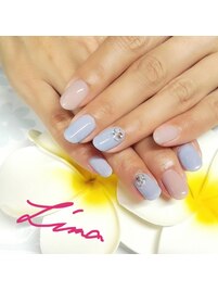 ペールトーンで上品夏ネイル