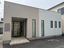 ミリアム(MIRYAM)の雰囲気（【秋田駅西口徒歩6分】店舗前、横、後ろに1台ずつ停車可能）