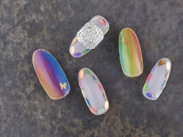 カラフルネイル