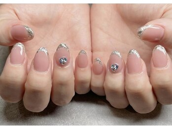 ネイルアンドアイラッシュスタジオ シュシュ(chouchou)/ガラスフレンチ・ショートにも♪