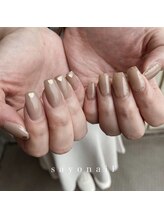 ロミー(Rommy)/上品ベージュネイル