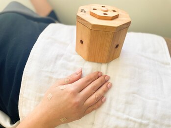 まえかわ鍼灸整骨院/刺さない美容鍼＋箱きゅう