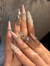 ルーム ビューティーラボラトリーズ(room beauty laboratories)/スカルプアート×ロングネイル