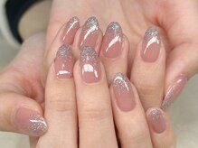 リノネイル(Lino Nail)/ラメグラデーション