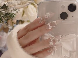 ガーリー冬ネイル