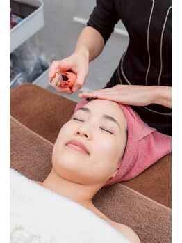 クレビア(CREBIA)/【シミ・シミケア専門店】沖縄県