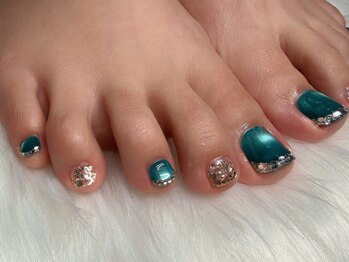 SUNSET NAIL 柏【サンセットネイル】の写真/【足元から美しく】サンダルの季節に映えるフットネイル♪ワンカラーからデザインまで幅広く対応