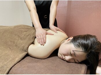 ルース(Luce)/《背中美人コース》