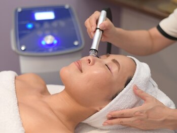 ラ ルーナ ル ソレイユ(La.luna Le.soleil)/水光艶肌アクアピール