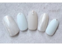 スリー 自由が丘(THREE)/春色ブルー×グレーニュアンス
