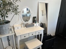 ダブル ザ サロン(W the salon)/