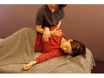 つぼぜん/【肩こり解消】猫背整体