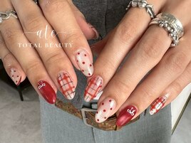 赤チェックネイル