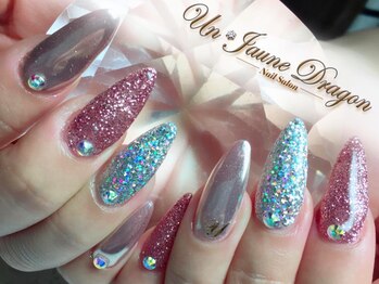 アン ジョーヌドラゴ/グリッター☆ミラーネイル