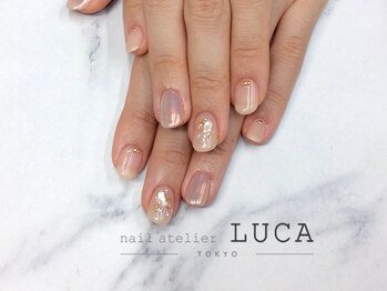 ネイルアトリエルカ(nail atelier LUCA)/W-140 ベージュオーロラネイル