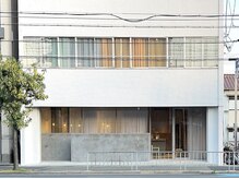 JR吹田駅徒歩5分☆白いビルの2階に移転してます☆1階は美容室☆