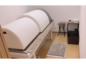 ワイズ(Y’s)/遠赤外線ドームサウナルーム