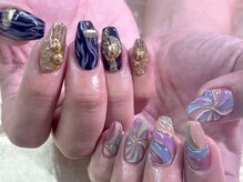 ダリアズネイル(Dahlia's Nail)の雰囲気（左右で違うデザインも可愛いです♪(やり放題120分コース)）