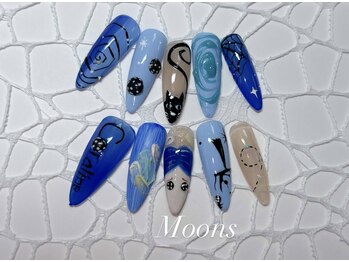 ムーンズ(Moon's)/