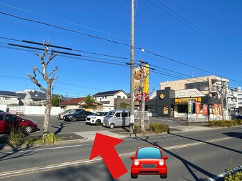 滝ノ水 さか整体院/CoCo壱番屋の隣の駐車場です