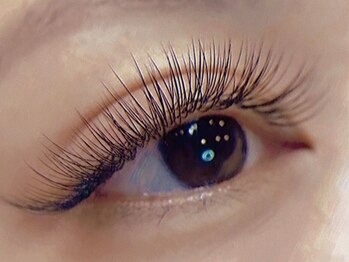 ジョリー(joli)の写真/【つけ放題メニューが豊富◎】自まつ毛が少ない方もボリュームUP☆理想のパッチリ目元に!メイク時短にも◎