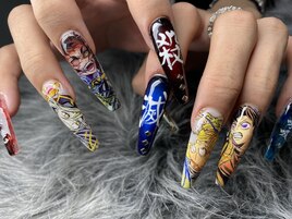 痛ネイル