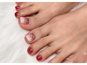 ボーネイル(BEAU NAIL)の写真/夏!サンダルの季節!親指アートの種類がたくさん!人気のワンホン系も♪ハンドでネイルができない方にも◎