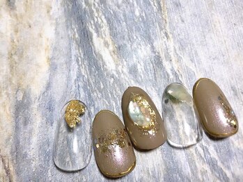 モグネイル(Mogunail)/9月定額B シェルぷっくりネイル