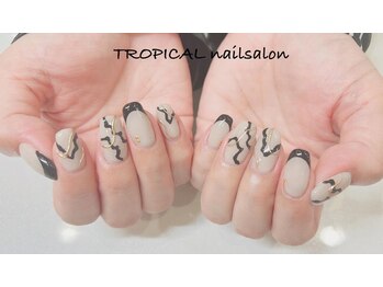 トロピカル(TROPICAL)/ニュアンスネイル