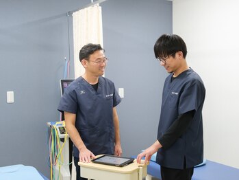 あまがい鍼灸接骨院 小山駅院の写真/【血流をよくする鍼灸施術】お顔まわりのシワ・たるみケア/くすみ/目の下のクマ/ニキビケアなどに美容鍼を!