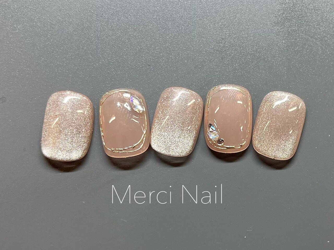 NEWマグネット🤍 #nail#newnail#ネイル#フレンチネイル#シンプル