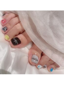 リンドネイル バイ モカ アンド ララ(Lind nail by moca and LaLa)/ライブネイル