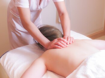 サロンドフジコ(Salon de Fujiko)の写真/デコルテが強みのFujikoにお任せ!慢性疲労や頭痛,不眠,眼精疲労の原因を探り解消◎他店からの乗り換え多数!
