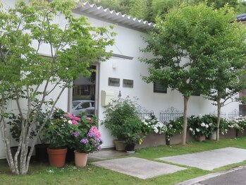 ラボーテ/サロンの外観